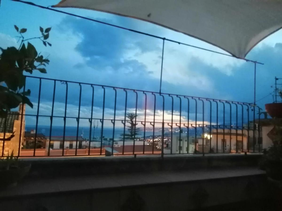 Aly Art Apartment Taormina Duomo, Gulf & Etna View Esterno foto