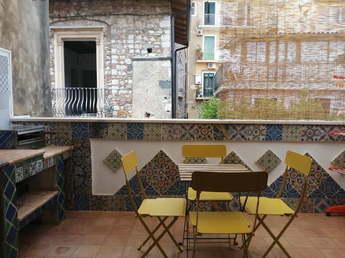 Aly Art Apartment Taormina Duomo, Gulf & Etna View Esterno foto