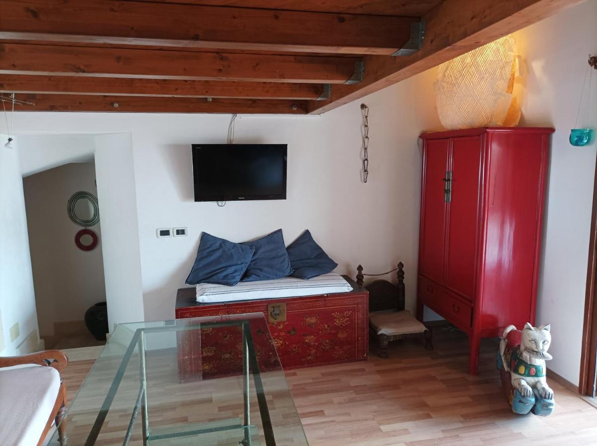 Aly Art Apartment Taormina Duomo, Gulf & Etna View Esterno foto