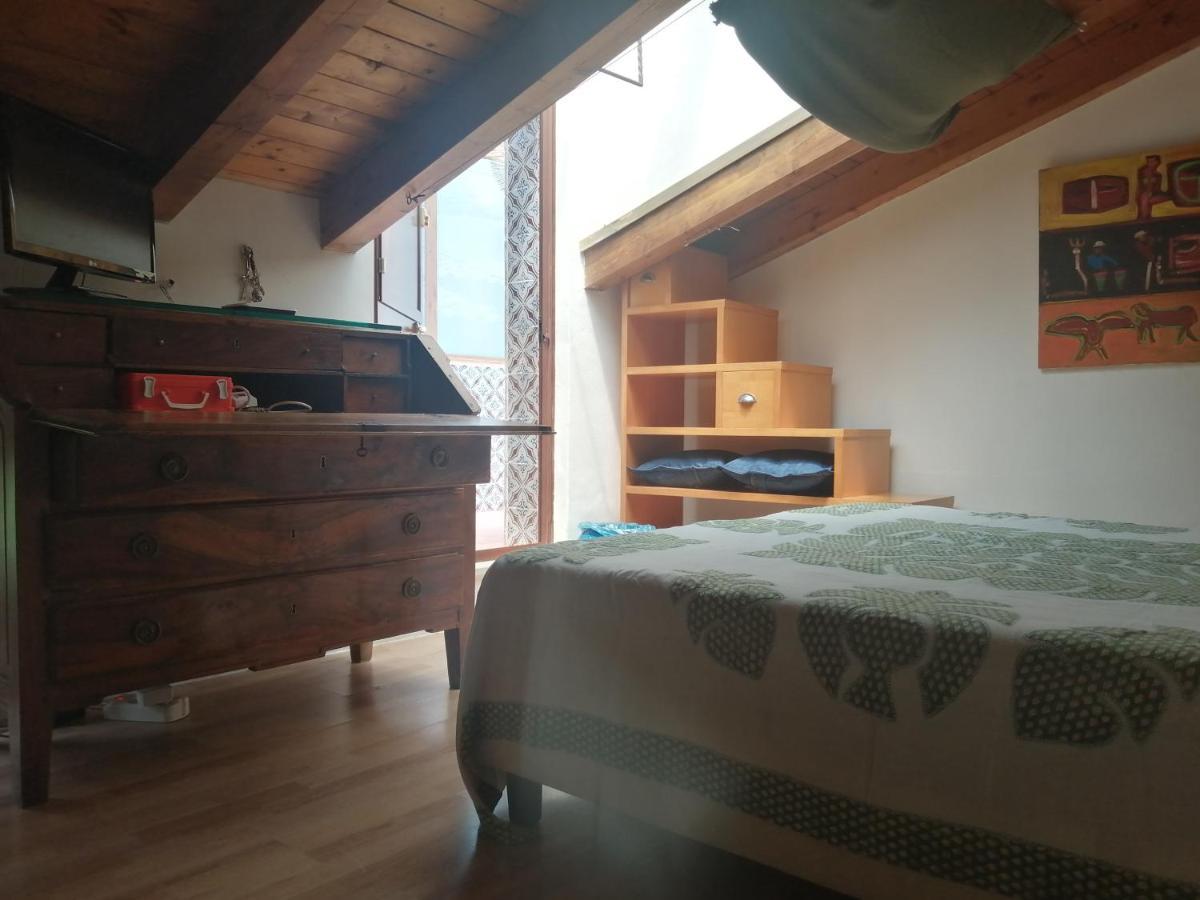 Aly Art Apartment Taormina Duomo, Gulf & Etna View Esterno foto